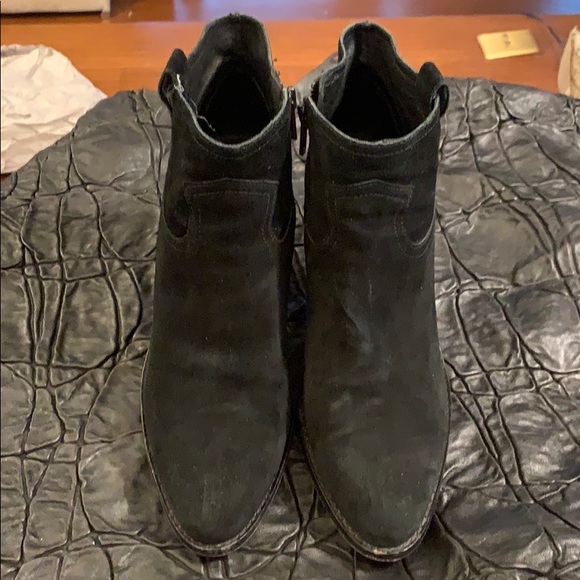 chaussure louis vuitton montant